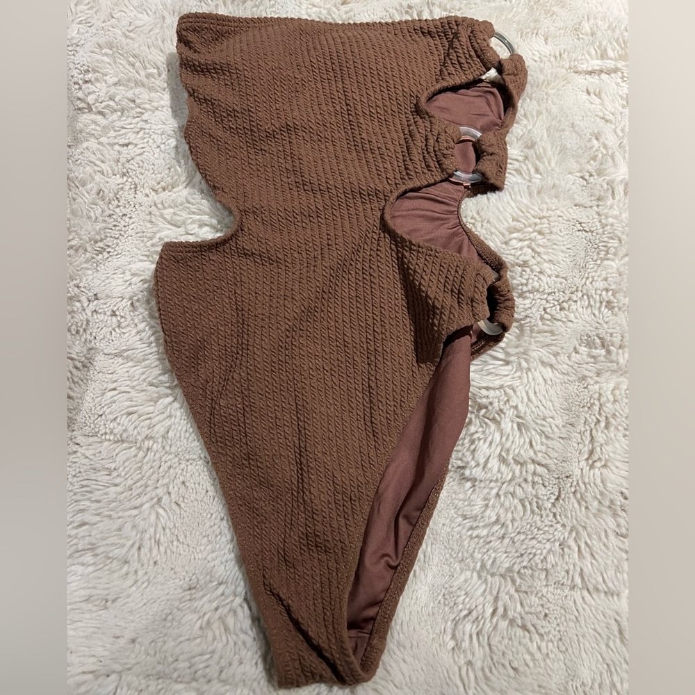 One piece bathing suit